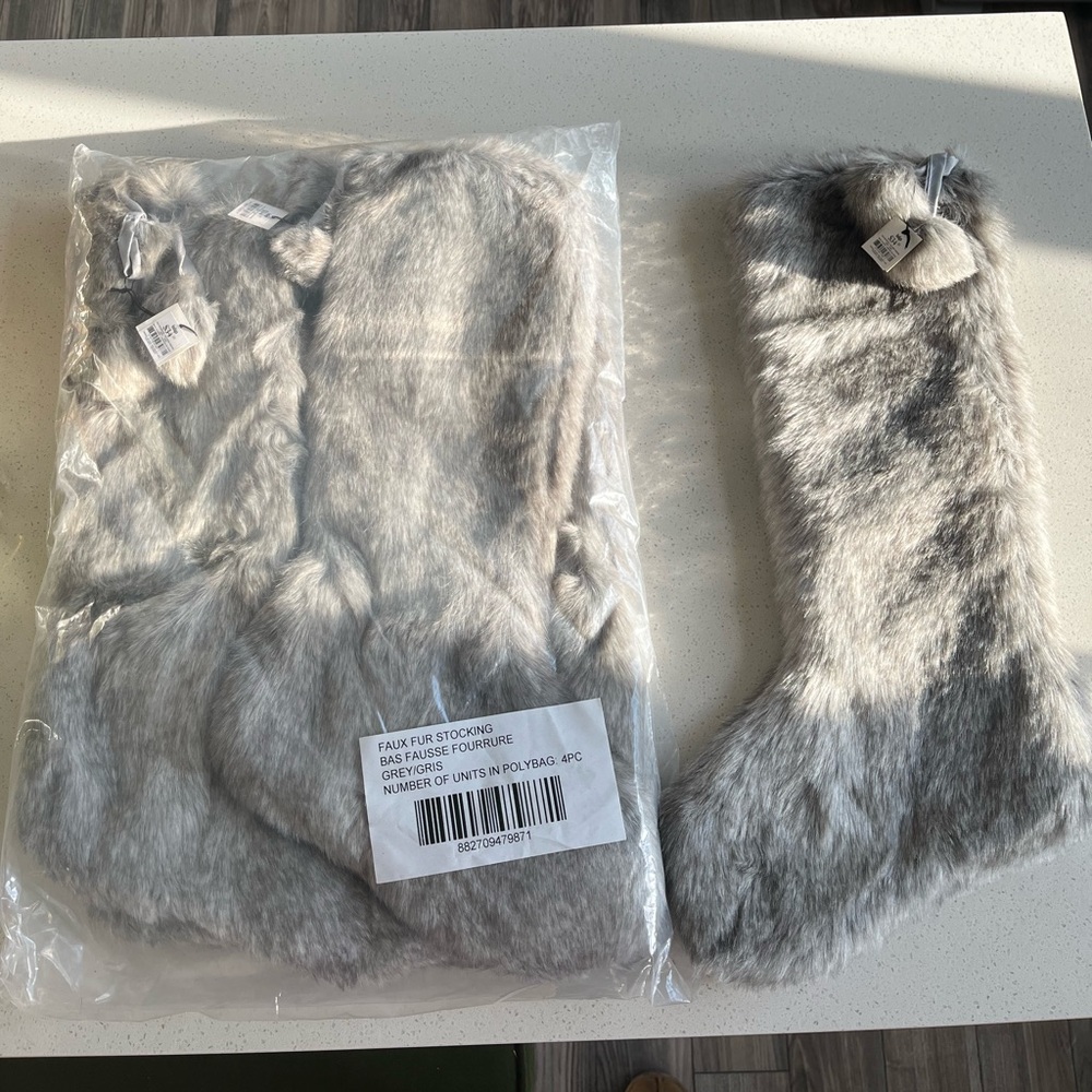 NWT Indigo - Gray Faux Fur Christmas Stockings (4)